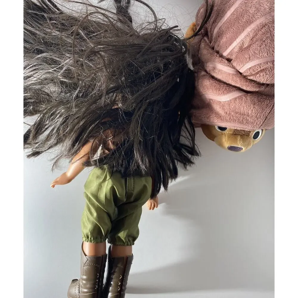 Disney Raya and the Last Dragon 14-Inch Raya Warrior Poseable Doll Tuk Tuk Set